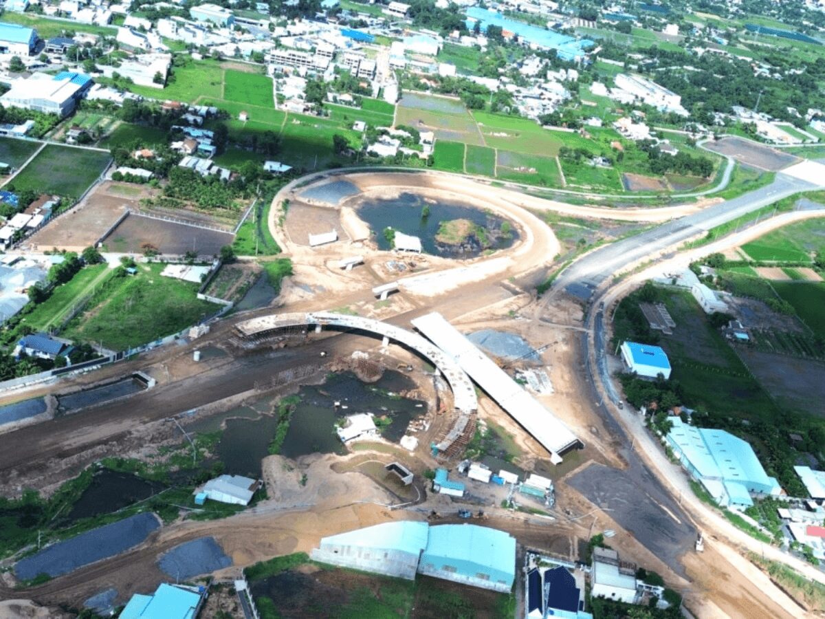 Tính đến cuối tháng 9/2024, tiến độ tuyến đường vành đai 3 TP.HCM đoạn qua Long An đạt 50%